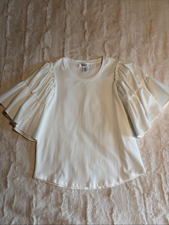 Bailey 44 Tops - Sz S Bailey 44 Ivory Layered Flutter Sleeve Tee